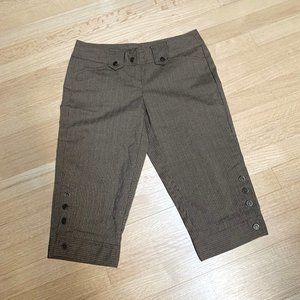 No Boundries Capri Pants